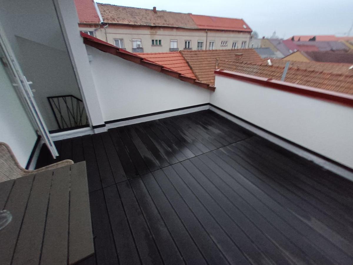 Old Town Studio Apartments Baia Mare Exteriör bild