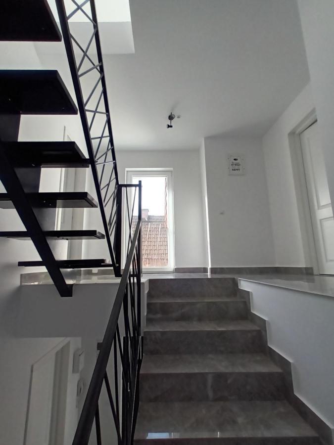 Old Town Studio Apartments Baia Mare Exteriör bild