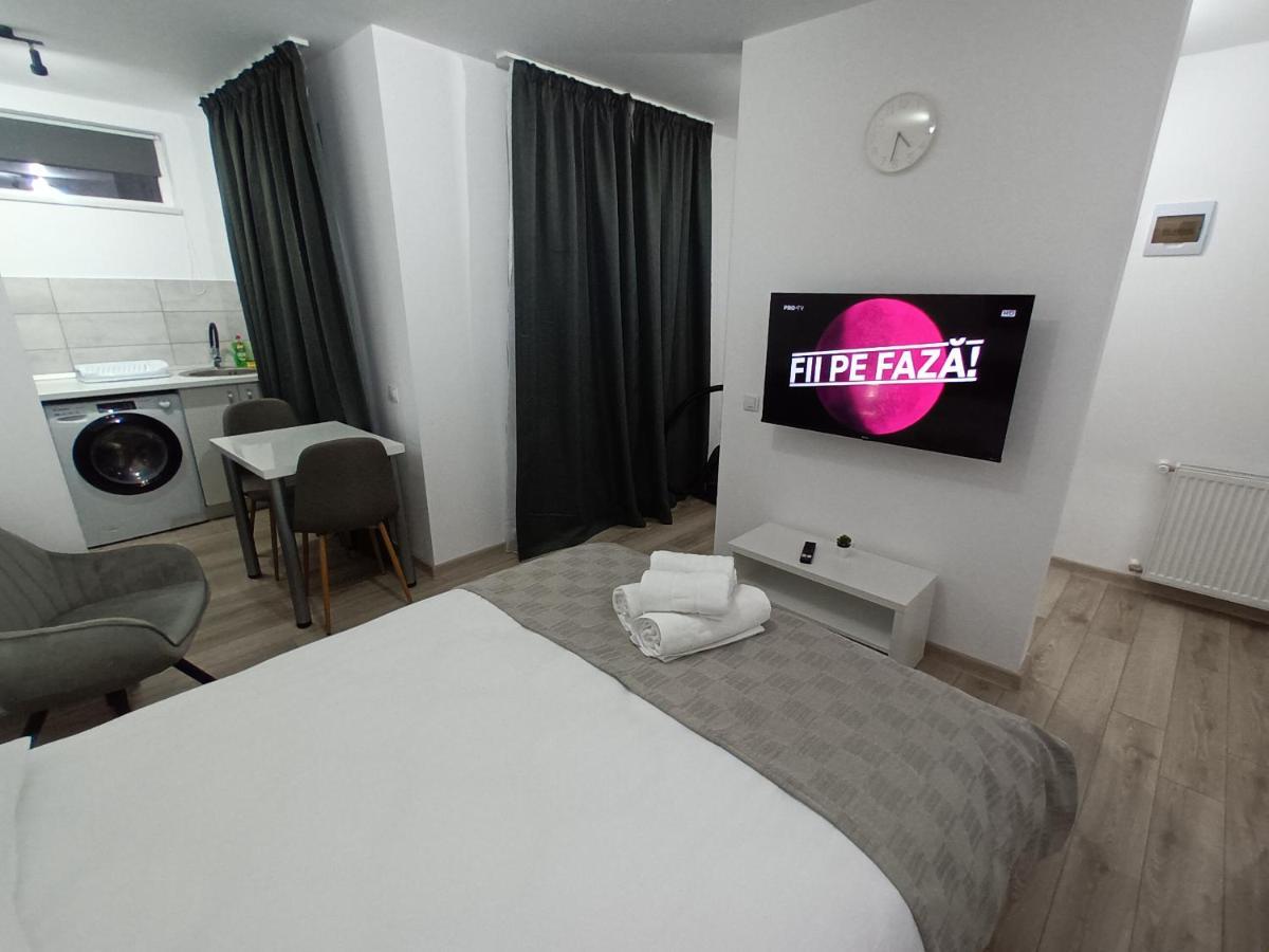 Old Town Studio Apartments Baia Mare Exteriör bild