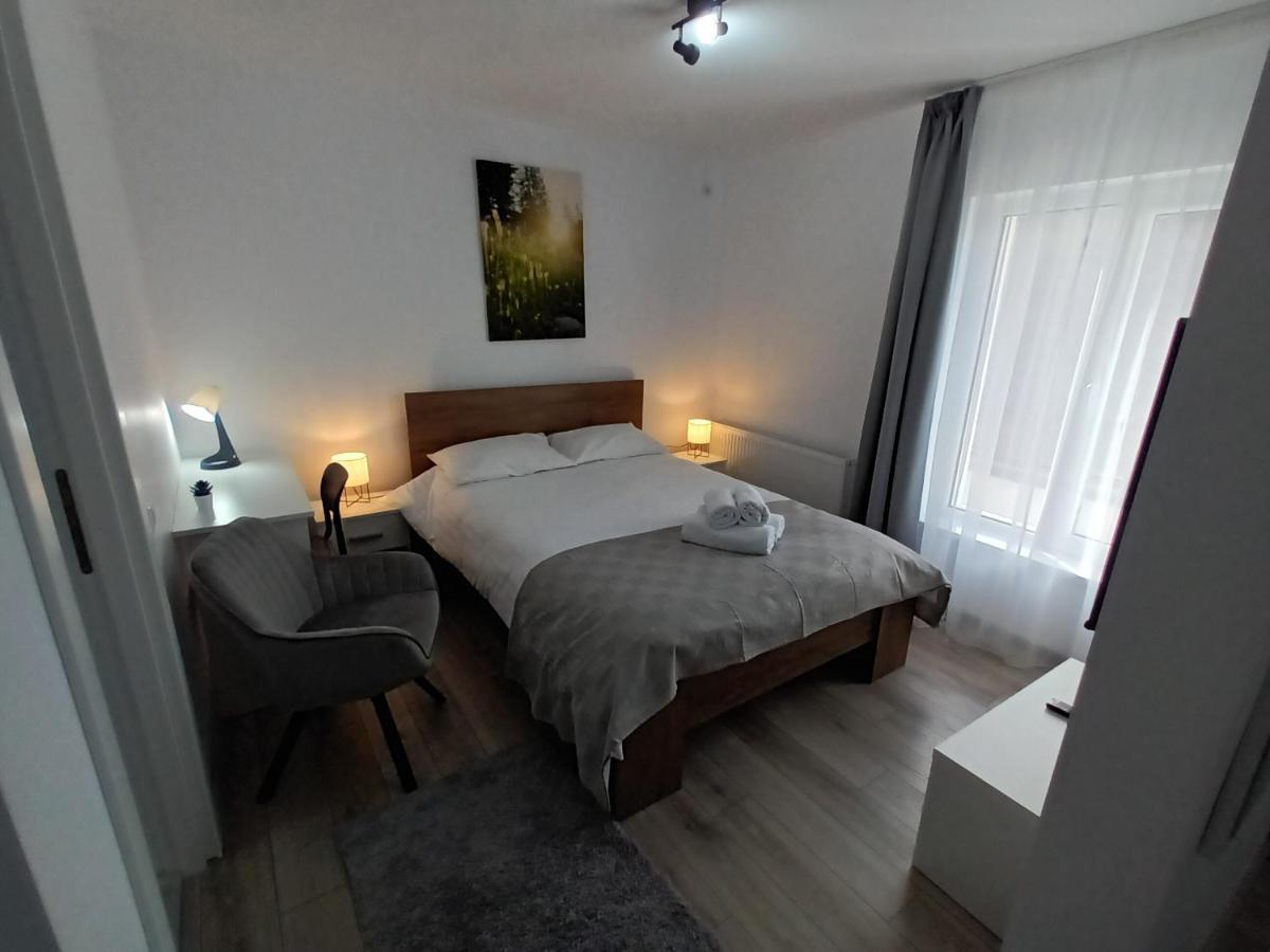 Old Town Studio Apartments Baia Mare Exteriör bild